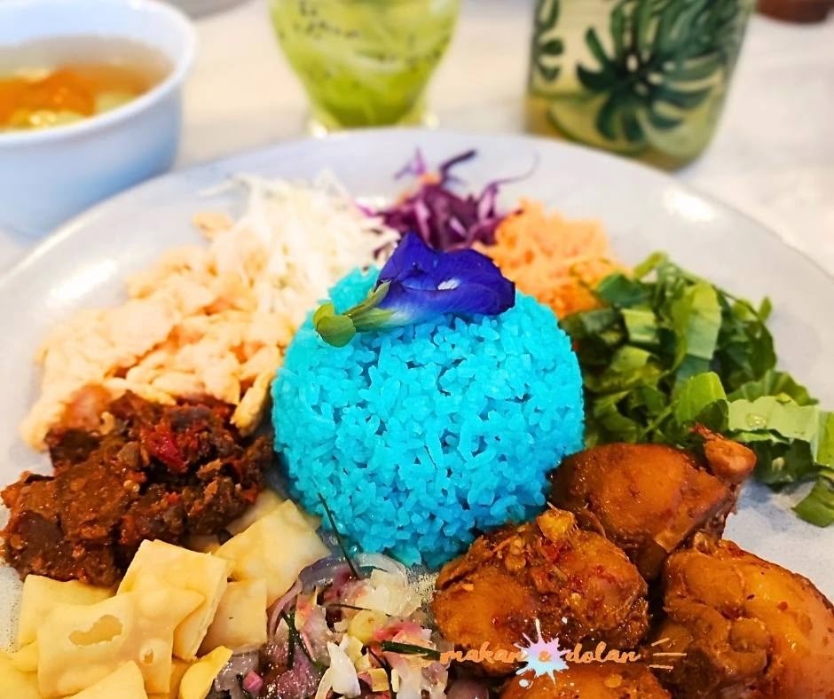 nasi ulam bunga telang